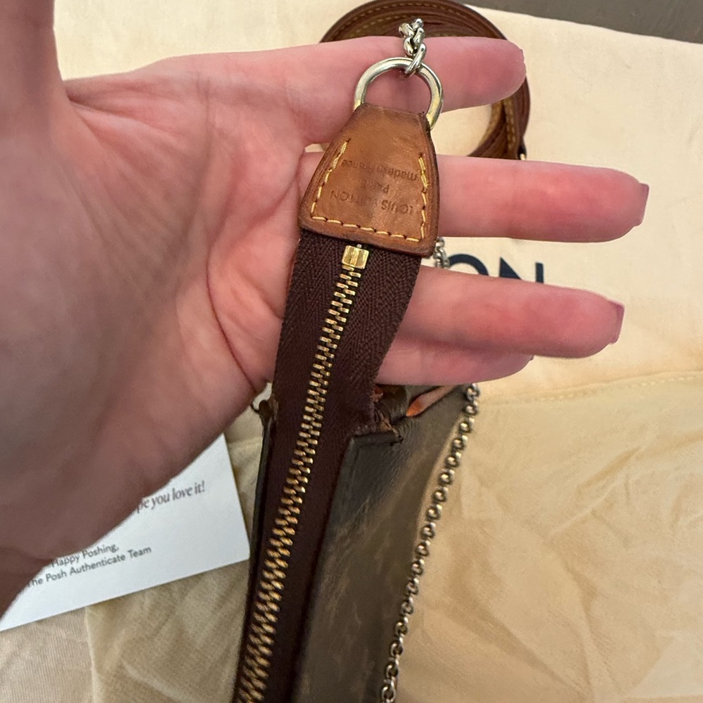 SOLD Louis Vuitton Eva in Classic Monogram - Picture 6 of 15